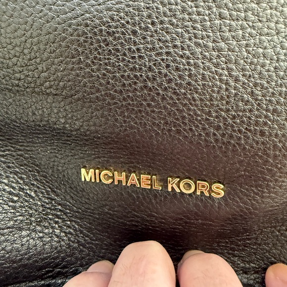 MICHAEL KORS WHIPSTITCHED HOBO PURSE - Picture 15 of 15